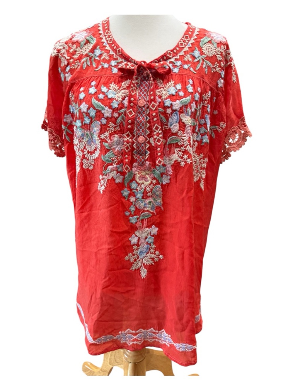 Johnny Was Women’s Embroidered Red Floral Tunic Boho Blouse Size Large